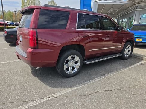 Used 2018 Chevrolet Tahoe LT w/ LT Signature Package image 5