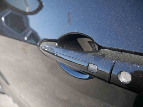 New 2026 Chrysler Pacifica Select AWD/4WD image 10