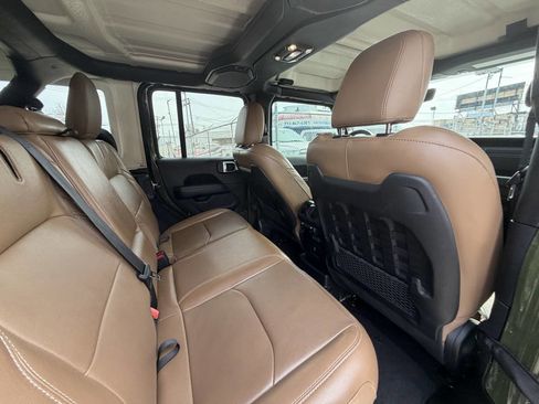 Used 2023 Jeep Wrangler Unlimited Rubicon 4xe image 26