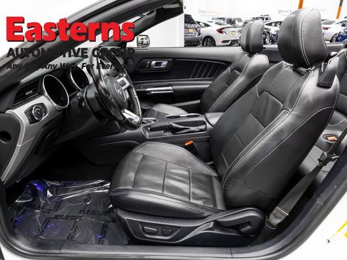 Used 2022 Ford Mustang Premium RWD image 13
