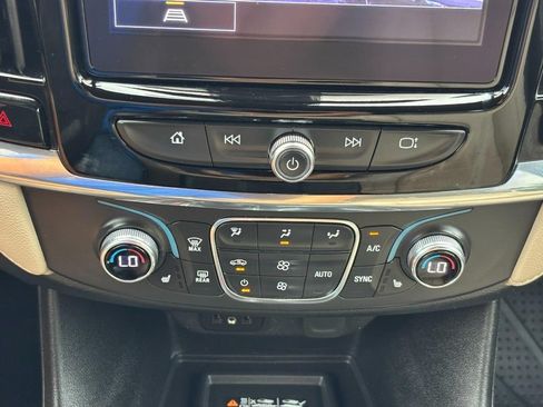 Used 2023 Chevrolet Traverse LT w/ LPO, Floor Liner Package AWD/4WD image 23