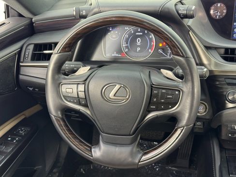 Used 2019 Lexus ES 350 w/ Luxury Package image 20