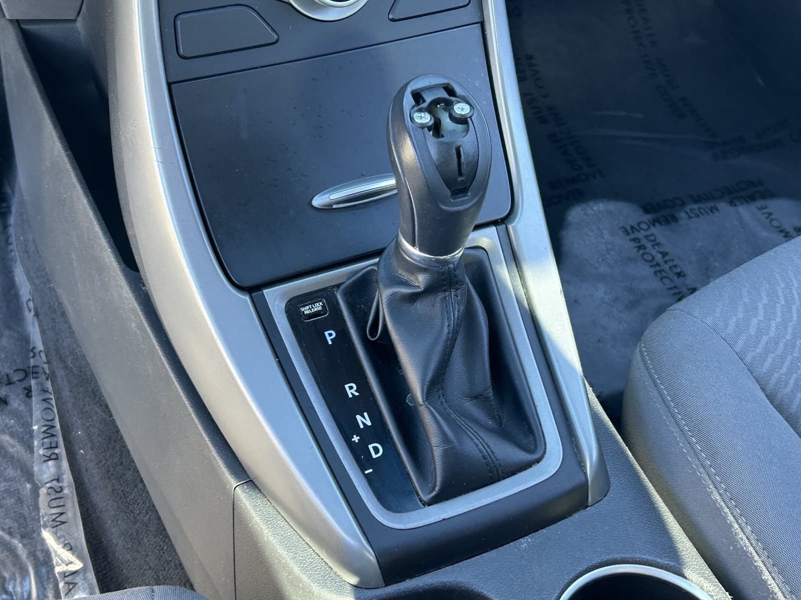 Used 2015 Hyundai Elantra SE FWD image 29