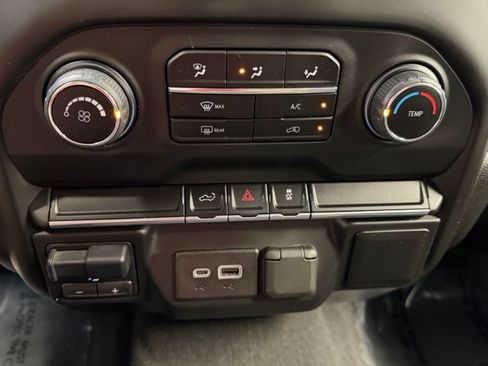 Used 2021 Chevrolet Silverado 1500 Custom AWD/4WD image 19