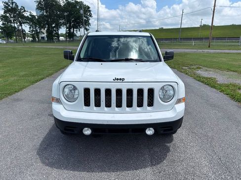 Used 2015 Jeep Patriot Sport w/ Power Value Group FWD image 16