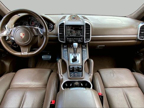 Used 2013 Porsche Cayenne Turbo AWD/4WD image 15