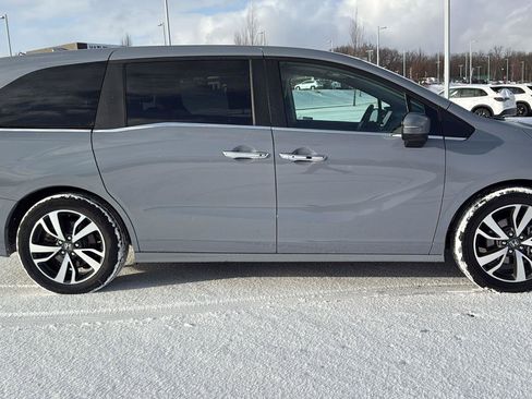 Used 2023 Honda Odyssey Touring image 4