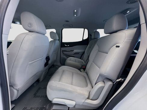 Used 2023 GMC Acadia SLE w/ Driver Convenience Package FWD image 15