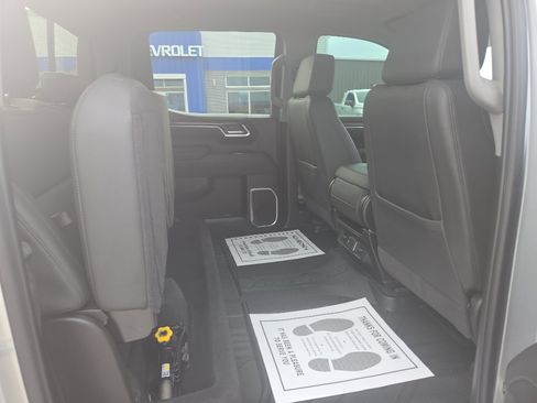 Used 2025 Chevrolet Silverado 1500 LT w/ Leather Package image 19