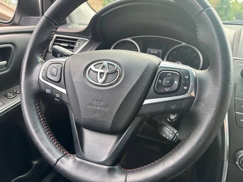 Used 2016 Toyota Camry SE FWD image 10