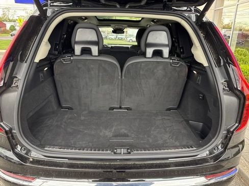 Used 2025 Volvo XC90 B6 Plus AWD/4WD image 12