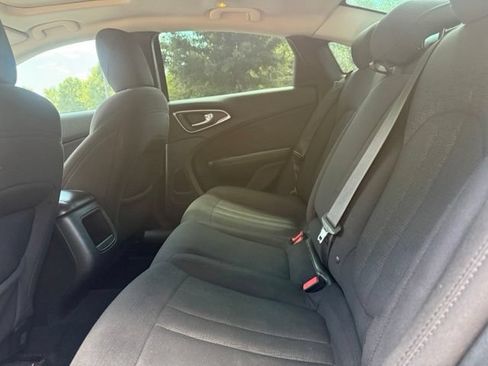 Used 2015 Chrysler 200 Limited w/ Convenience Group FWD image 13