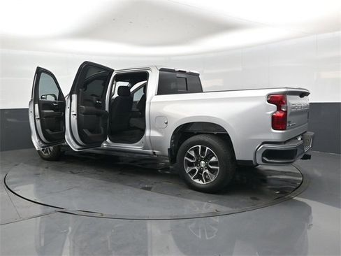 Used 2021 Chevrolet Silverado 1500 LT w/ Texas Edition Plus image 44