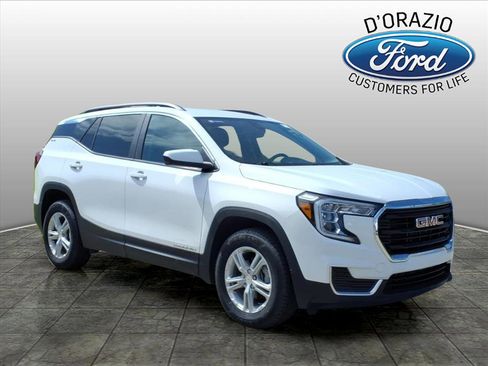 Used 2024 GMC Terrain SLE w/ Driver Convenience Package AWD/4WD image 1