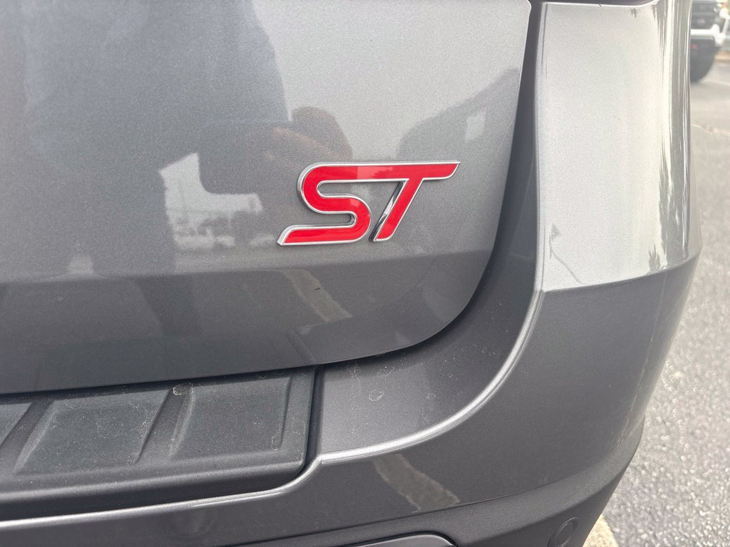 Used 2022 Ford Explorer ST w/ Equipment Group 401A AWD/4WD image 6