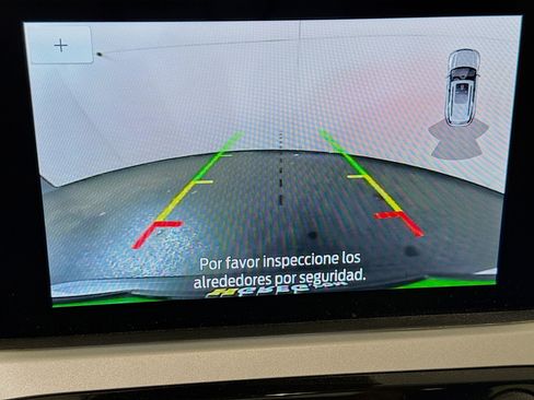 Used 2021 Ford Escape SE image 19