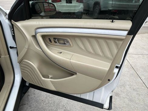 Used 2013 Ford Taurus SEL FWD image 16