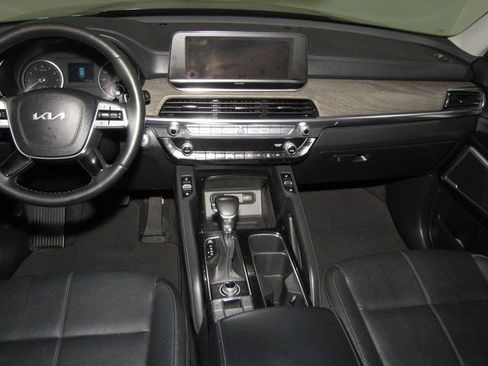 Used 2022 Kia Telluride EX w/ EX Premium Package image 15