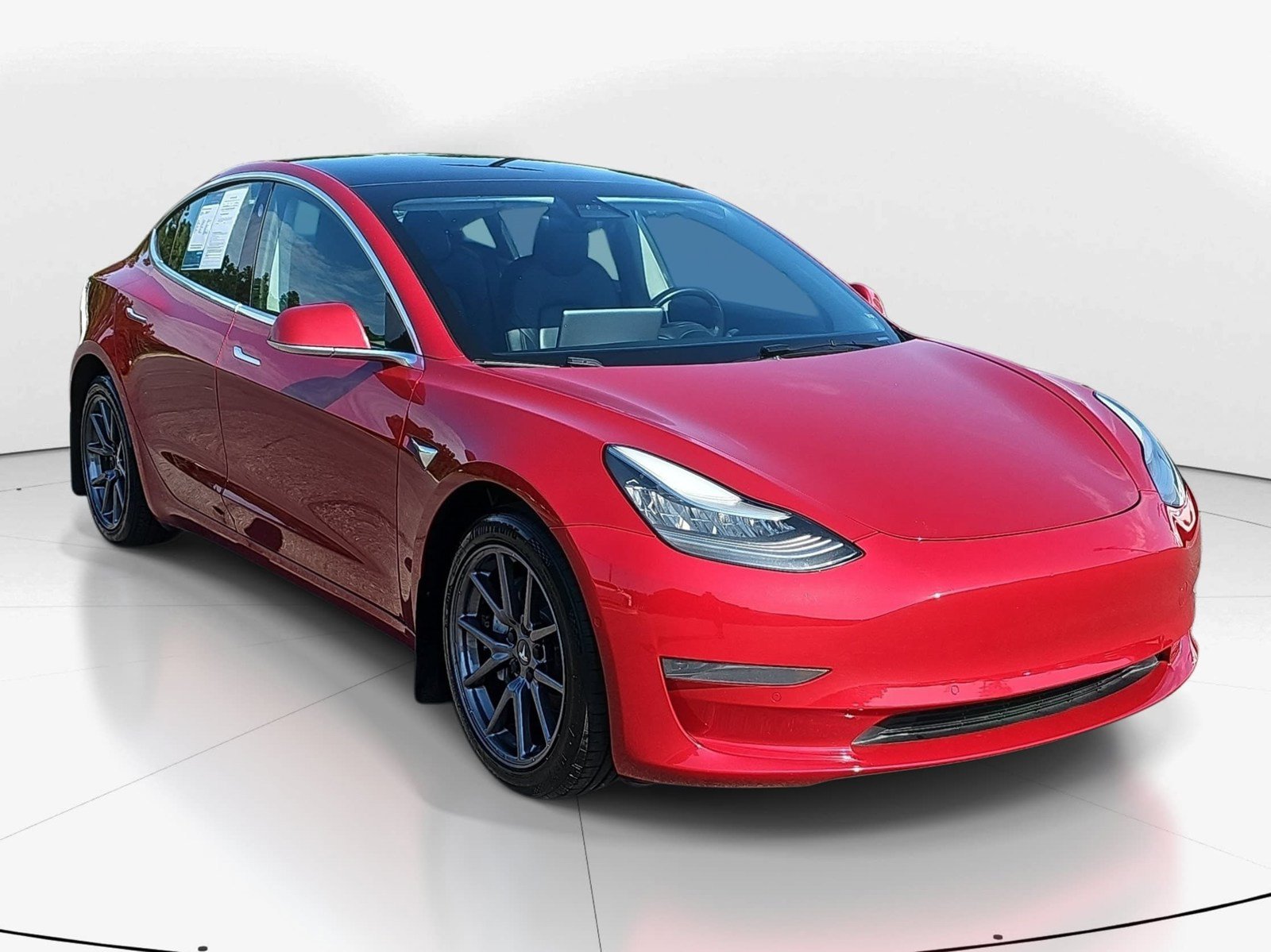 Used 2020 Tesla Model 3 Standard Range Plus RWD image 2