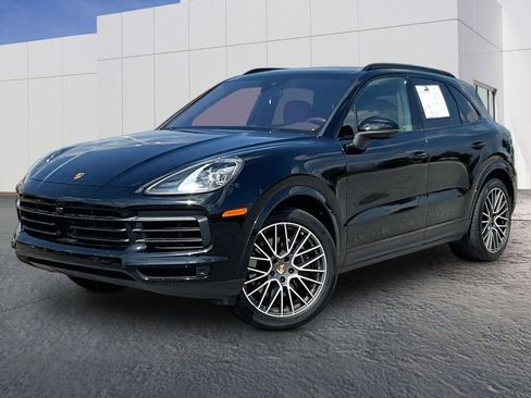 Certified 2023 Porsche Cayenne AWD/4WD image 1