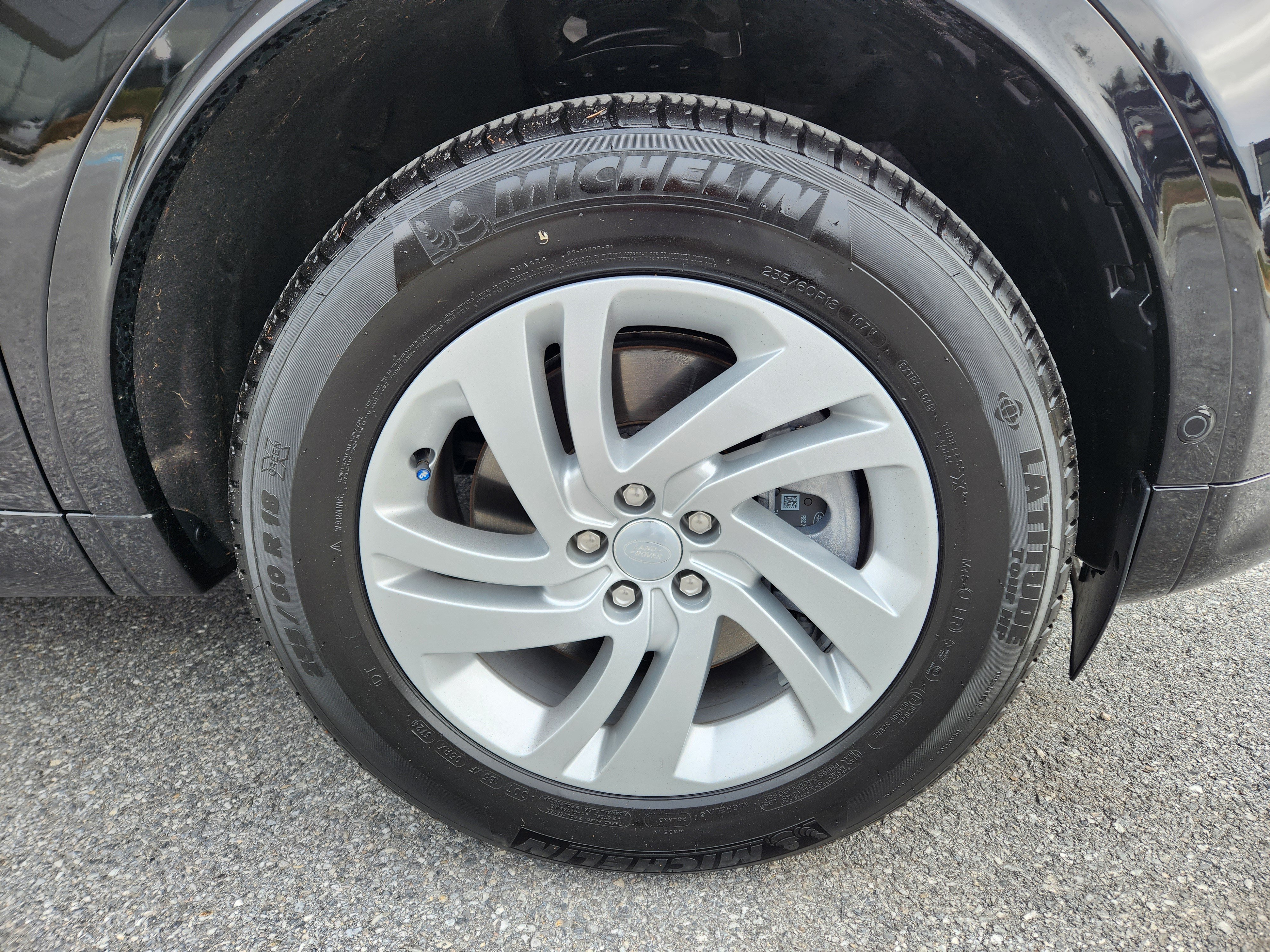 Certified 2025 Land Rover Discovery Sport S AWD/4WD image 7