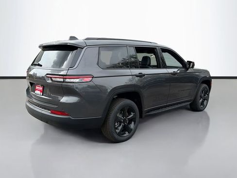 New 2026 Jeep Grand Cherokee L Limited w/ Limited Altitude Package AWD/4WD image 6