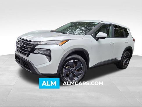 Used 2025 Nissan Rogue SV FWD image 1