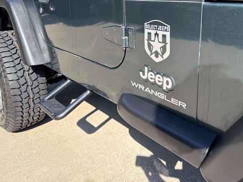 Used 2004 Jeep Wrangler X w/ Convenience Group AWD/4WD image 15