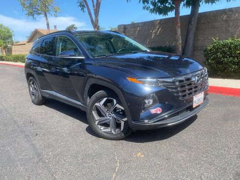 Certified 2024 Hyundai Tucson Limited AWD/4WD image 2