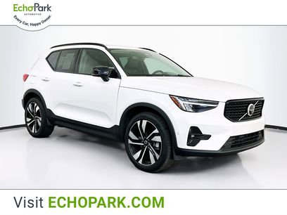 Used 2025 Volvo XC40 B5 Plus