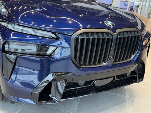 New 2026 BMW X7 xDrive40i image 7