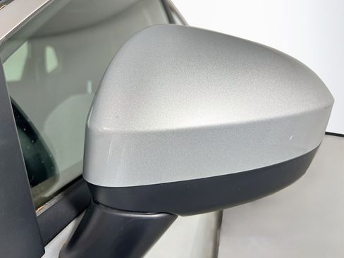 Used 2023 Nissan Rogue SV AWD/4WD image 13