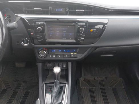 Used 2015 Toyota Corolla S Premium FWD image 39