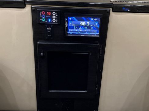 Used 2016 Mercedes-Benz Sprinter 3500 w/ Active Safety Plus Package image 34