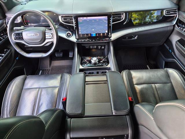 Used 2022 Jeep Grand Wagoneer Series II AWD/4WD image 10