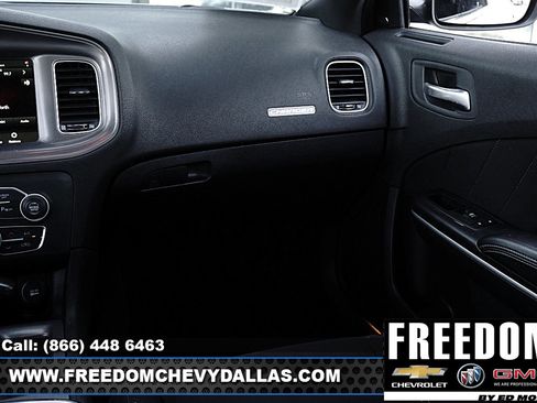 Used 2023 Dodge Charger SXT image 31