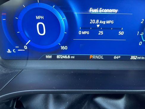 Used 2021 Ford Escape SEL w/ Technology Package image 18