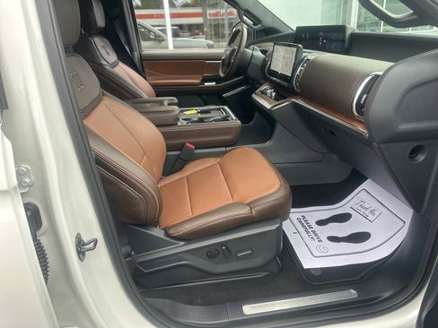Used 2026 Ford Expedition Max King Ranch AWD/4WD image 13