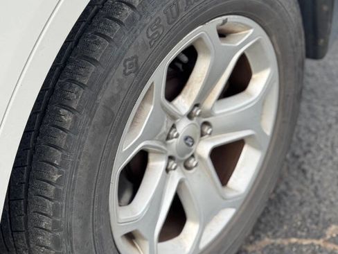 Used 2013 Ford Edge SE image 19