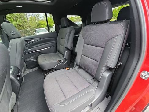 Used 2024 Chevrolet Traverse LT w/ LPO, Floor Liner Package AWD/4WD image 24