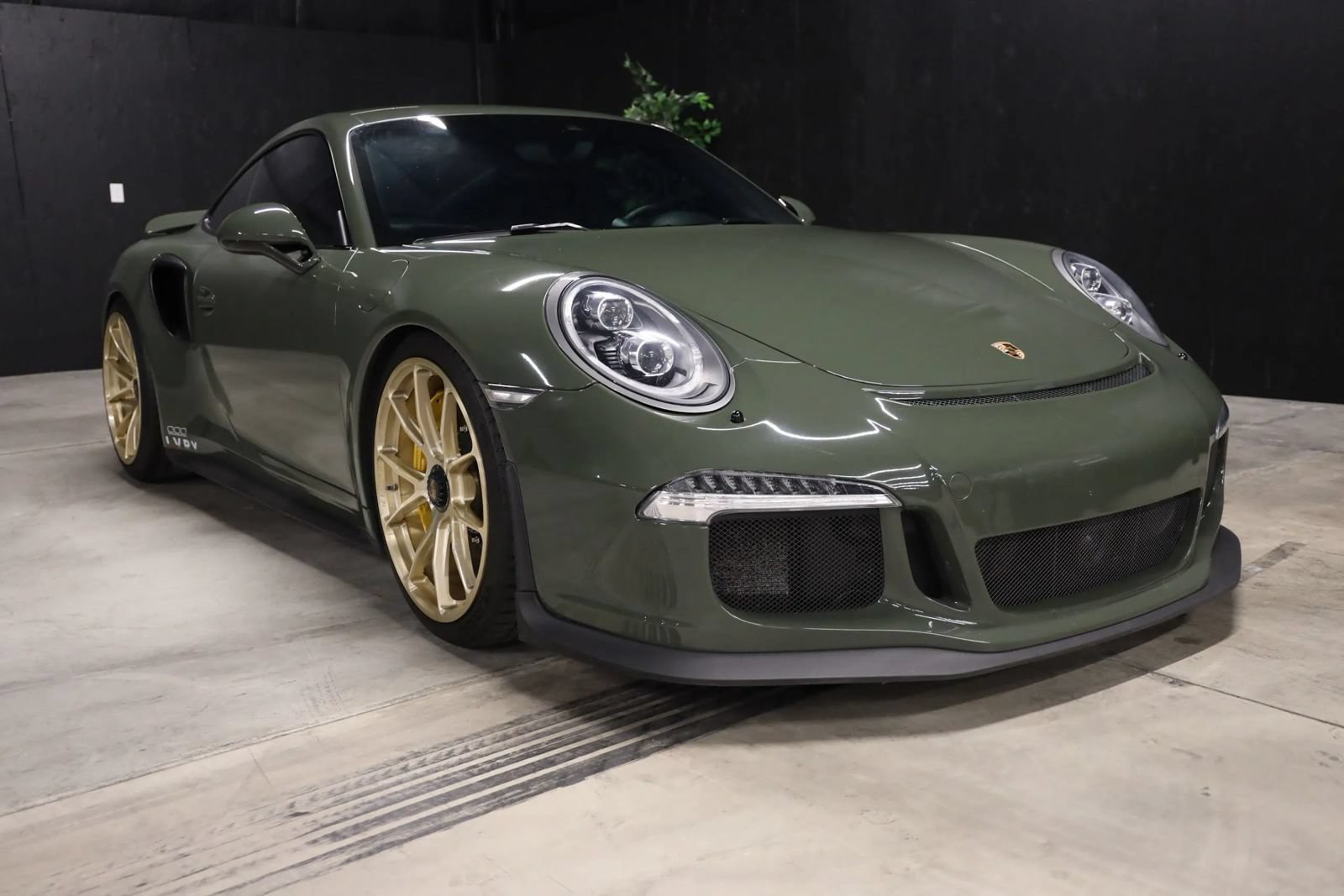 Used 2014 Porsche 911 Turbo S AWD/4WD image 1