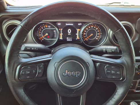 Certified 2019 Jeep Wrangler Unlimited Sport S AWD/4WD image 11
