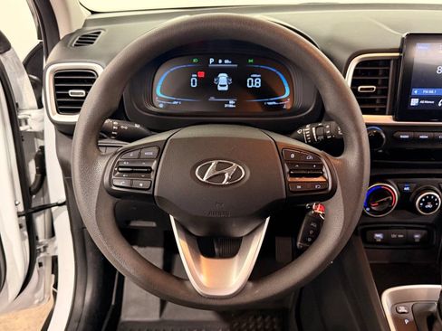 Used 2023 Hyundai Venue SE FWD image 20