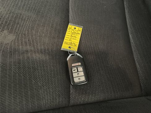 Used 2017 Honda Pilot EX image 27