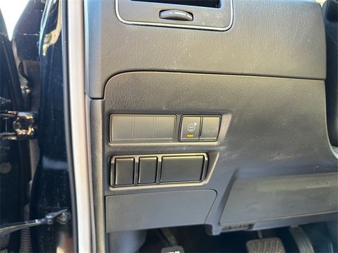 Used 2024 Nissan Armada SV image 22