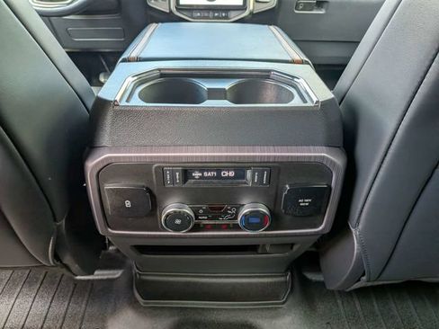Used 2024 Ford Expedition Max Platinum AWD/4WD image 17