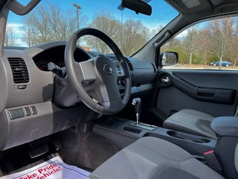 Used 2013 Nissan Xterra X image 12