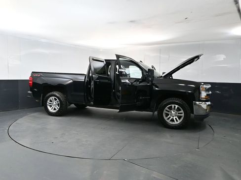 Used 2018 Chevrolet Silverado 1500 LT w/ All Star Edition AWD/4WD image 7