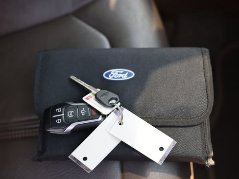 Used 2016 Ford F150 King Ranch w/ Equipment Group 601A Luxury AWD/4WD image 44