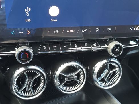 New 2026 Chevrolet Blazer EV LT w/ Midnight/Sport Edition image 21